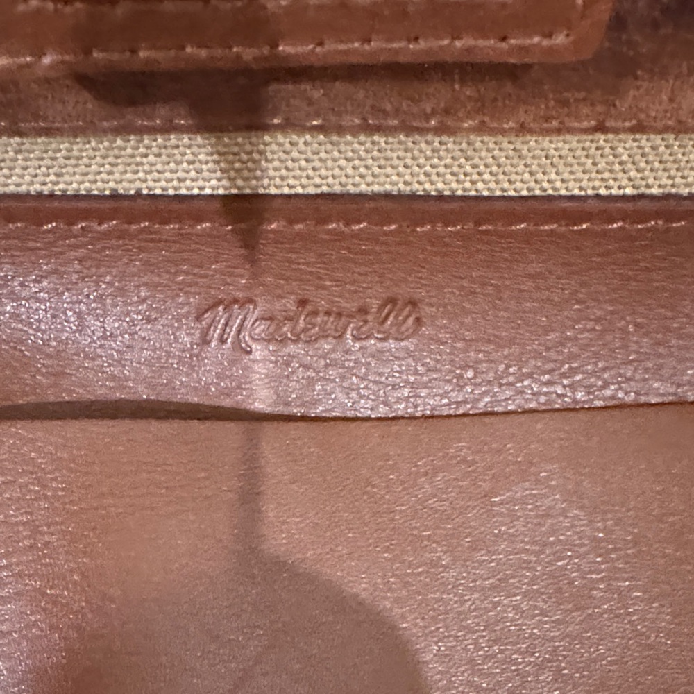 Madewell Essential Bucket Tote Bag with Gold Studs - Picture 2 of 5